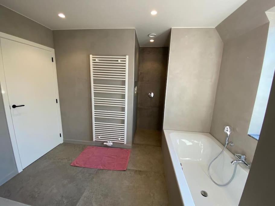 Vakantiehuis The Nuthouse Roeselare Buitenkant foto