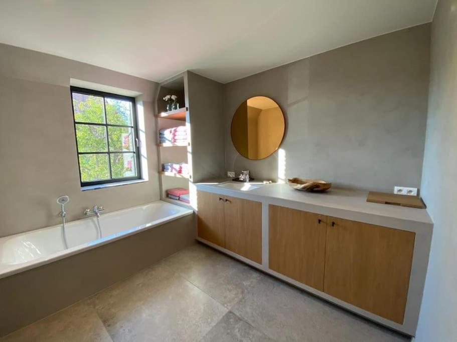 Vakantiehuis The Nuthouse Roeselare Buitenkant foto